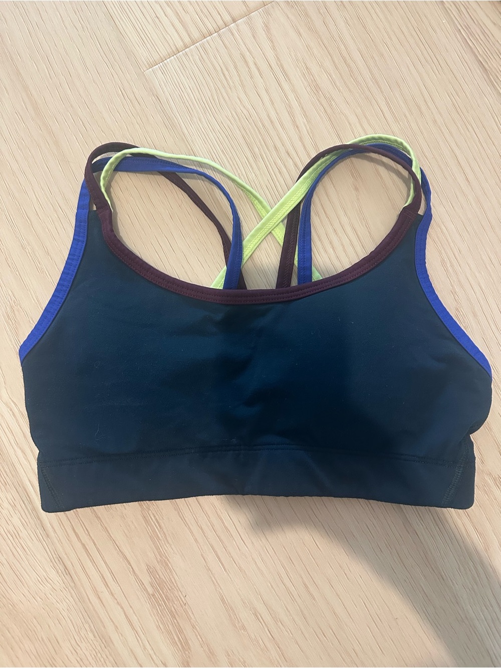GAP Strappy Sports Bra with Multicolor Straps